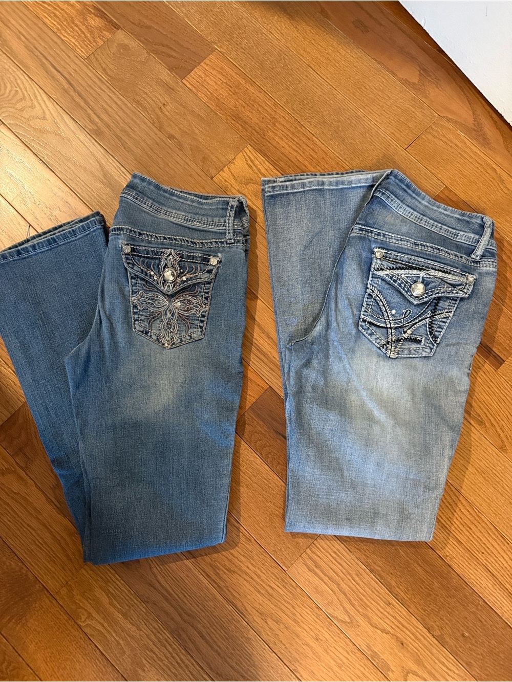 2 pairs Apt. 9 Women's Embellished Back-Pocket Blue Denim Jeans
